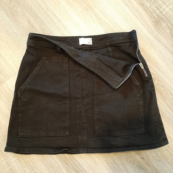 ARITIZIA WILFRED FREE Black A-line Denim Mini Skirt, Size 6 - Picture 7 of 10